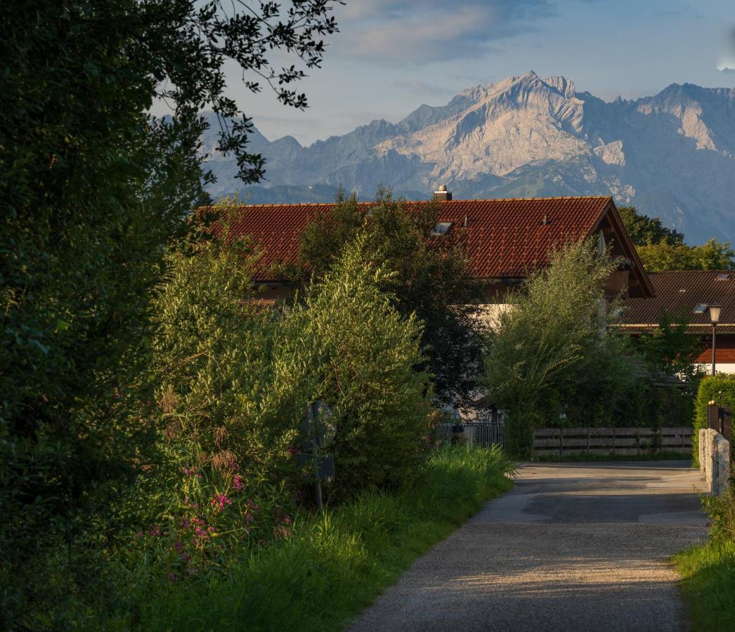 Das Bergquartier - Ferienwohnung Muehlberg Oberau  Exterior photo